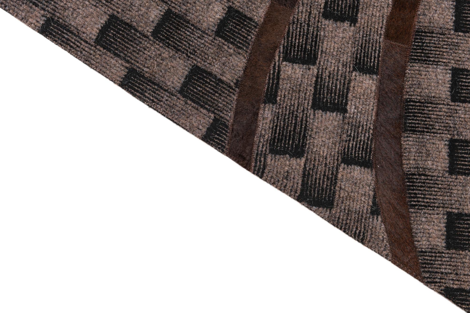 5' x 8' Cowhide Leather Rug