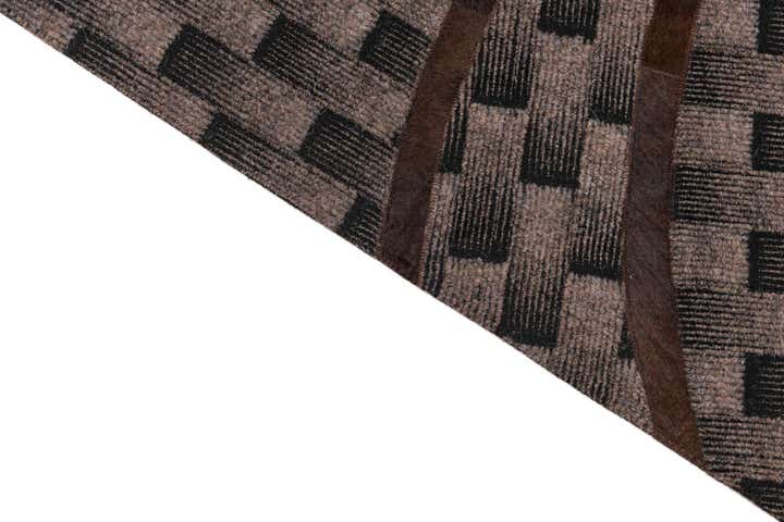 5' x 8' Cowhide Leather Rug