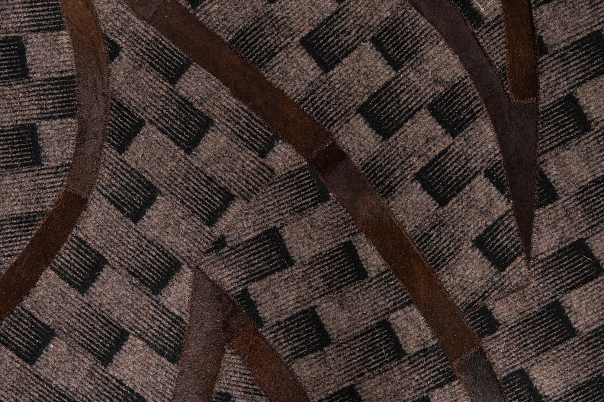 5' x 8' Cowhide Leather Rug