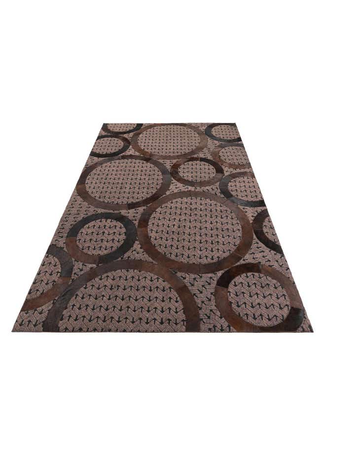 5' x 8' Cowhide Leather Rug