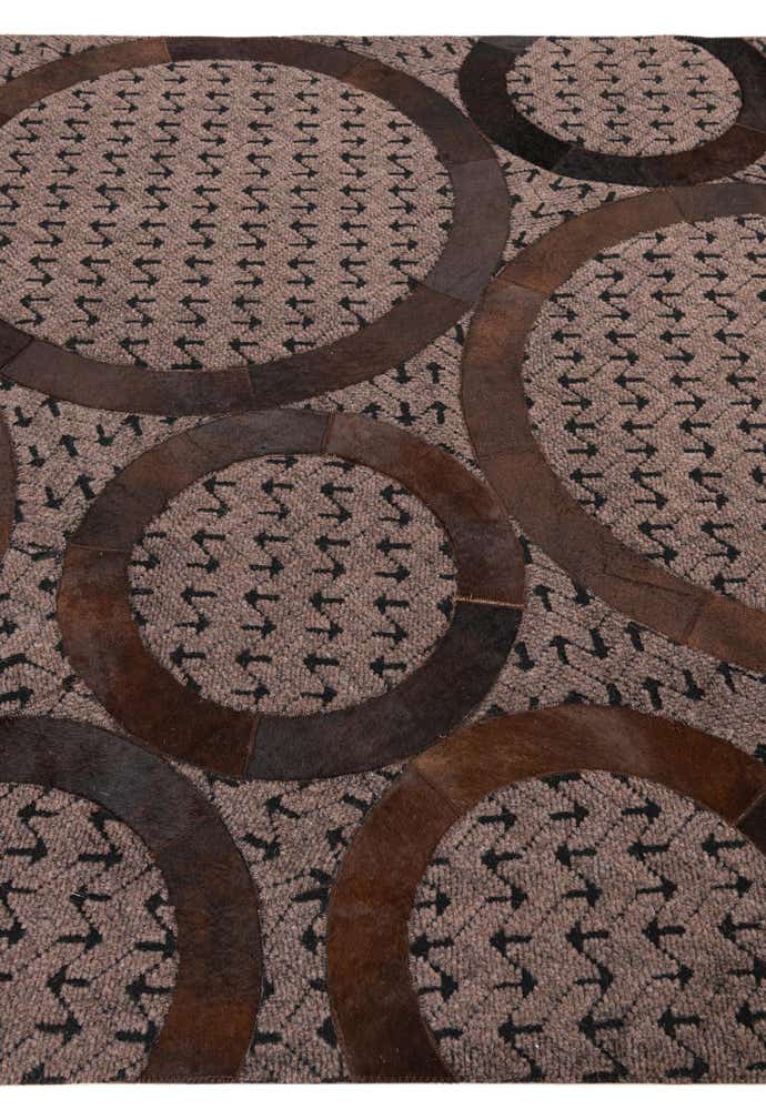 5' x 8' Cowhide Leather Rug
