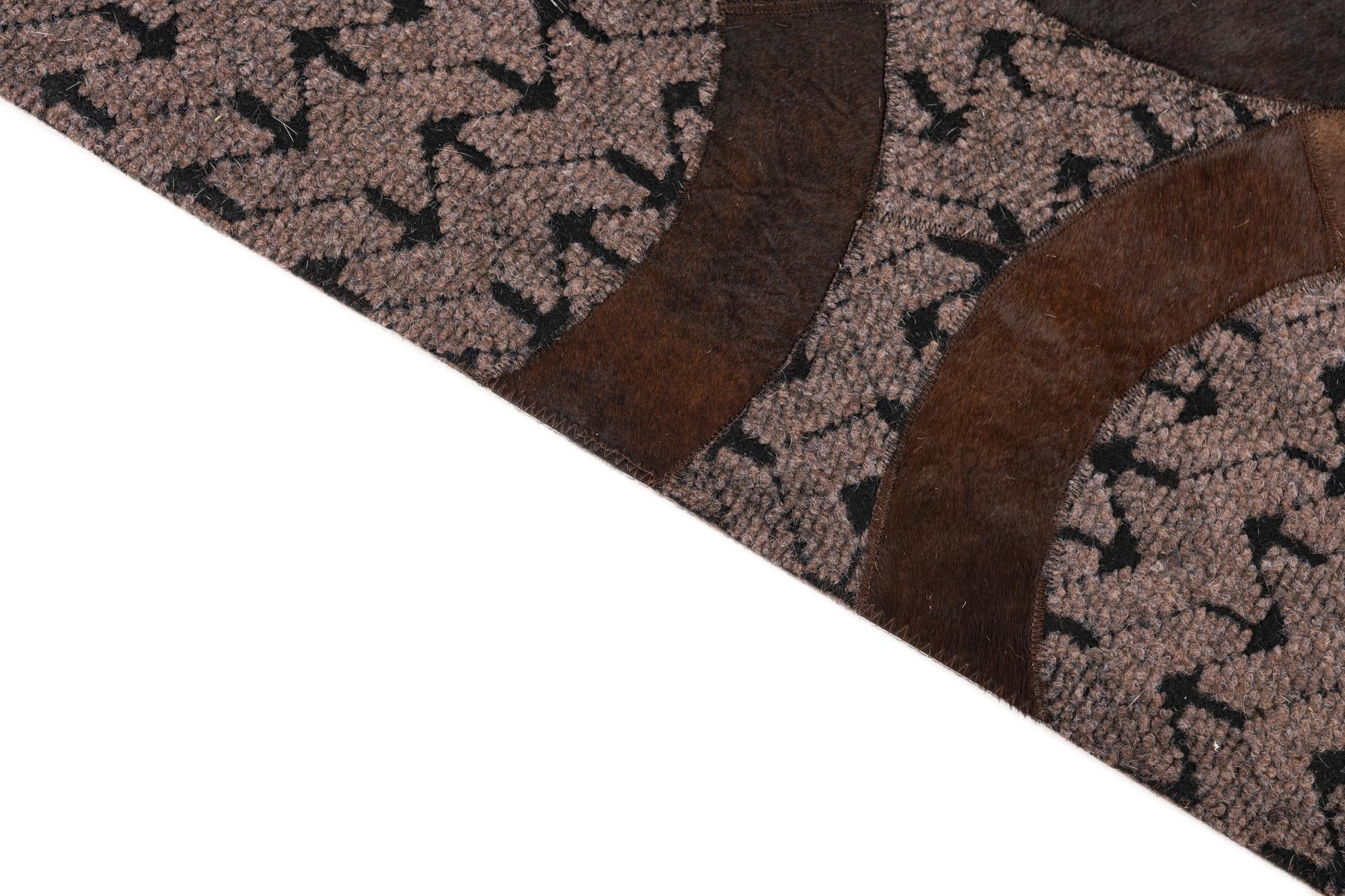 5' x 8' Cowhide Leather Rug