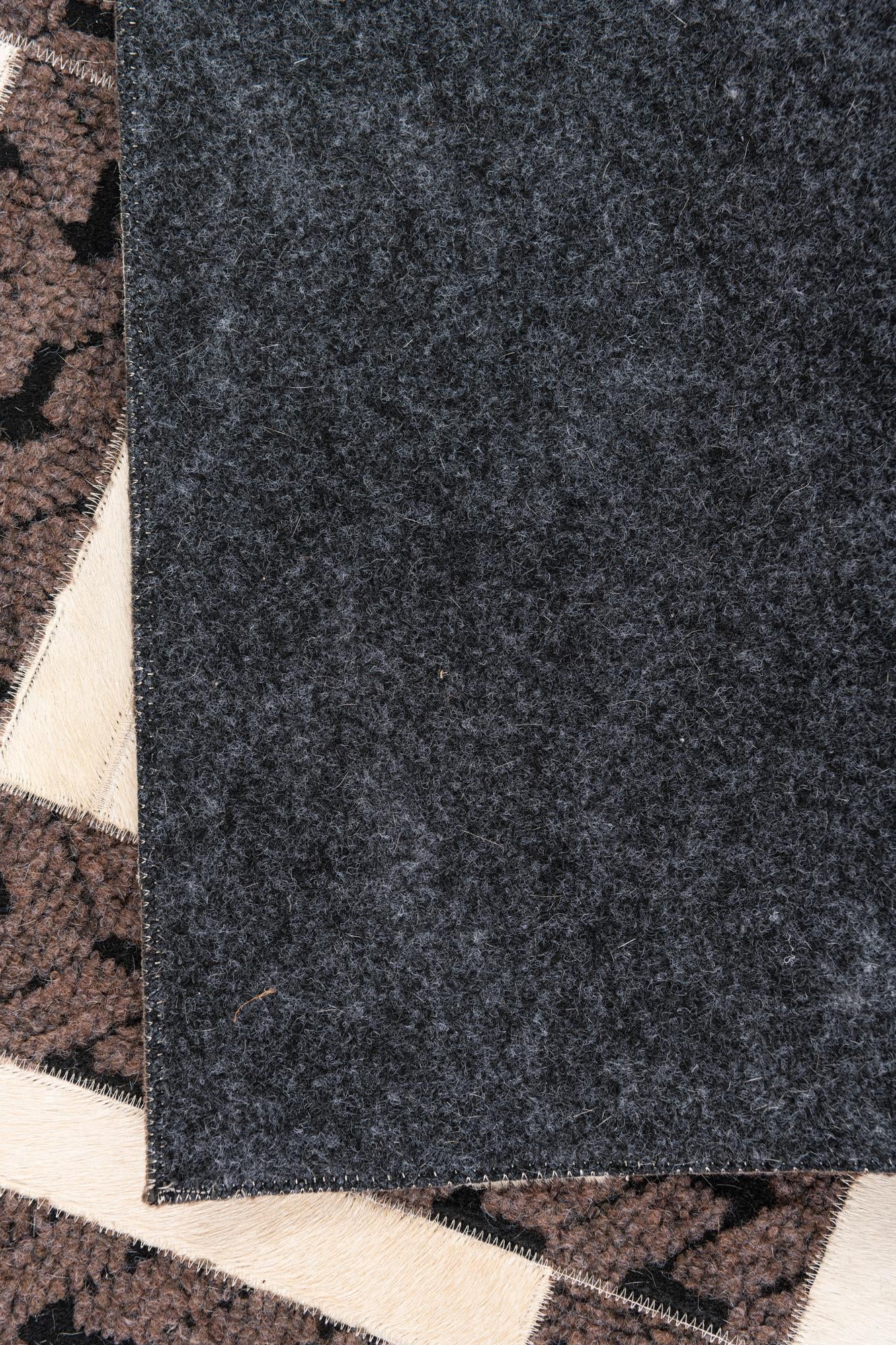 4' 10 x 7' 10 Cowhide Leather Rug
