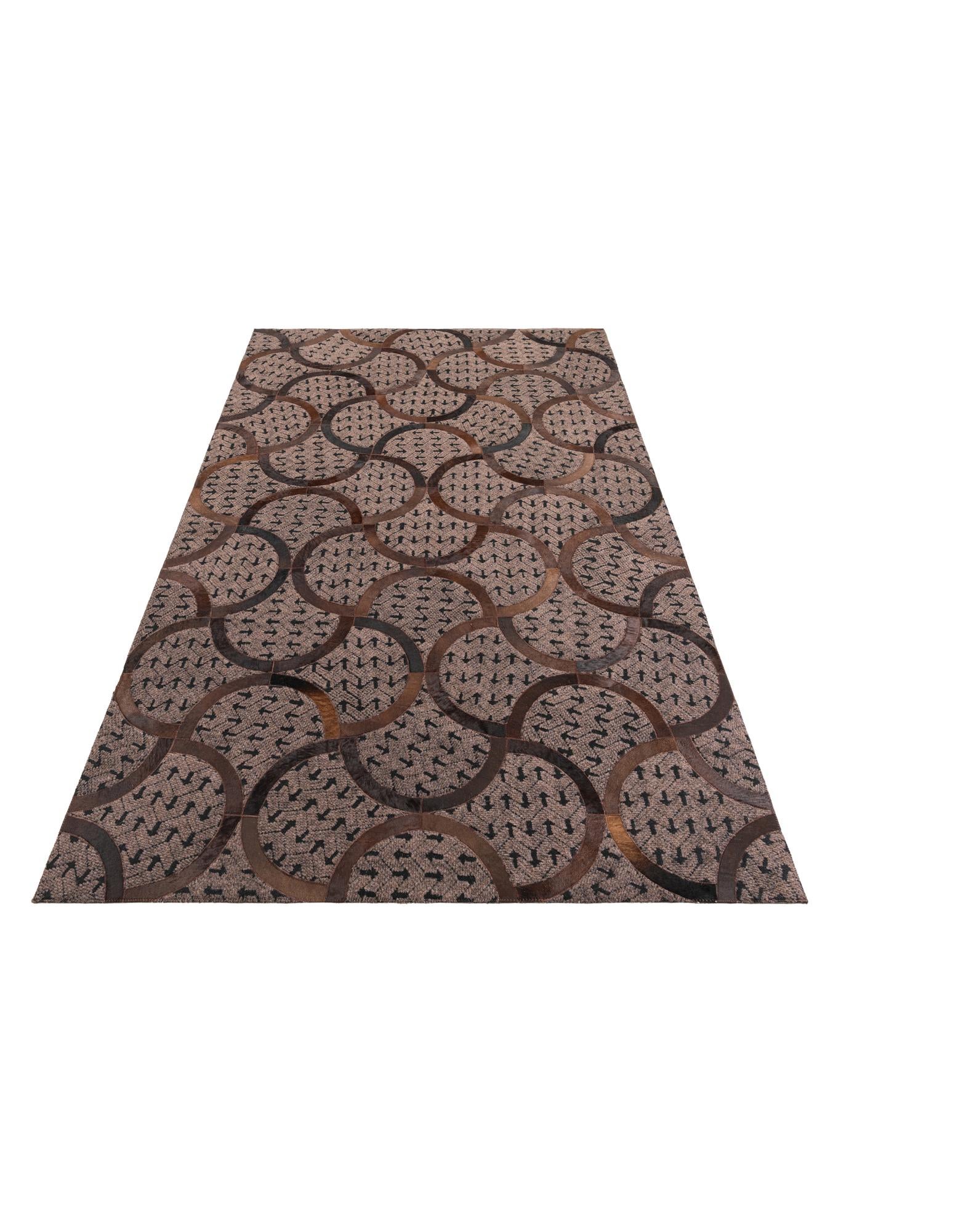 4' 10 x 8' Cowhide Leather Rug