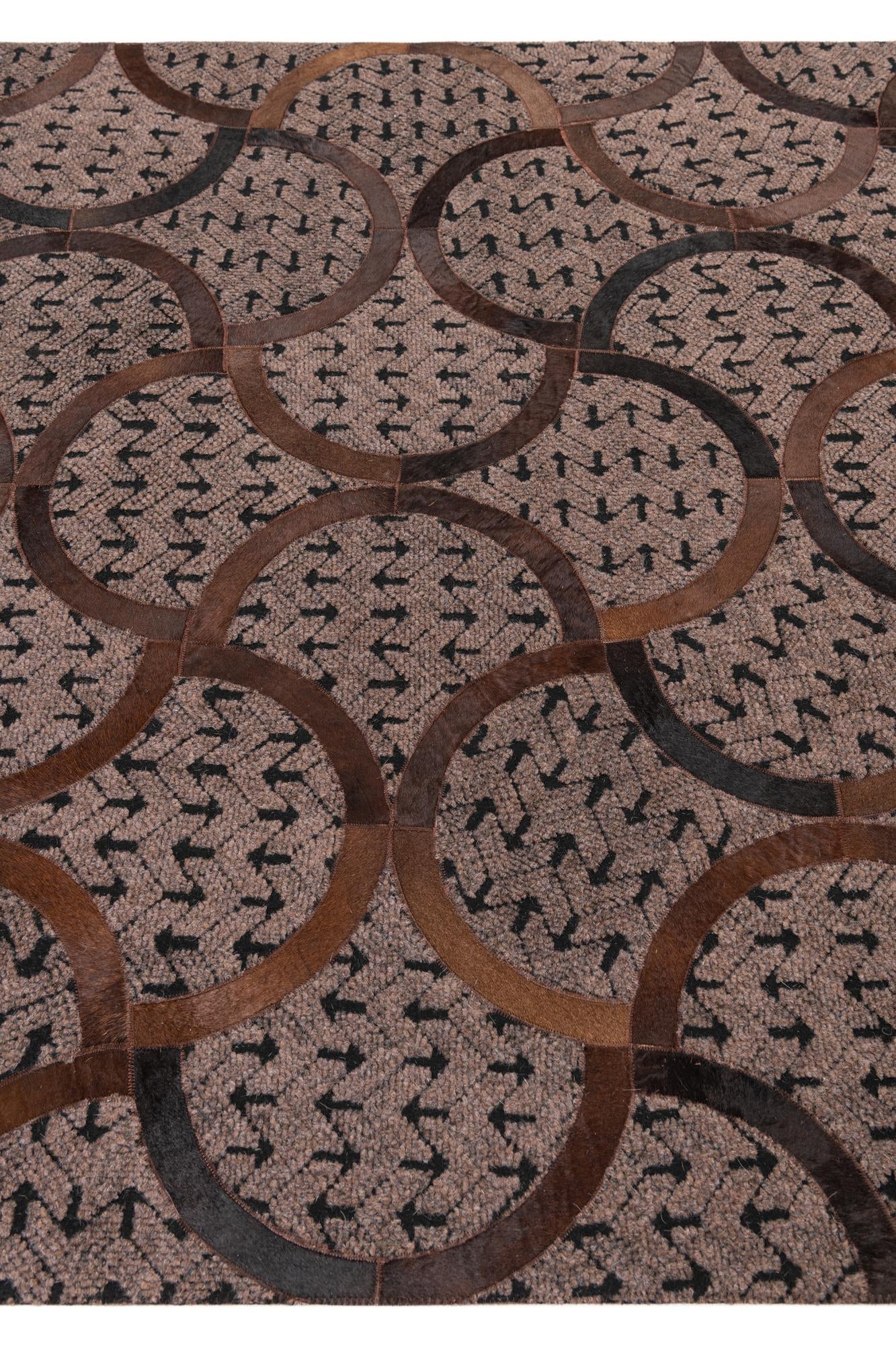 4' 10 x 8' Cowhide Leather Rug