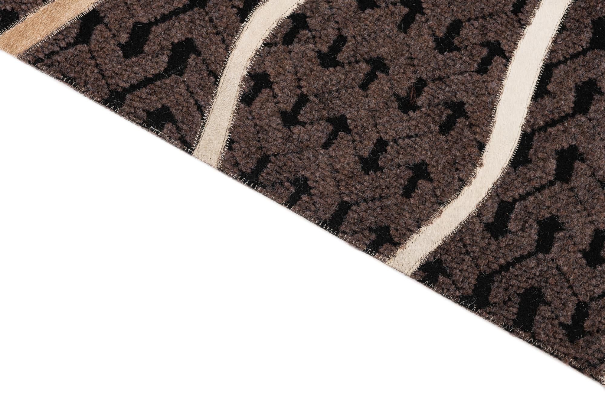 5' 2 x 8' Cowhide Leather Rug