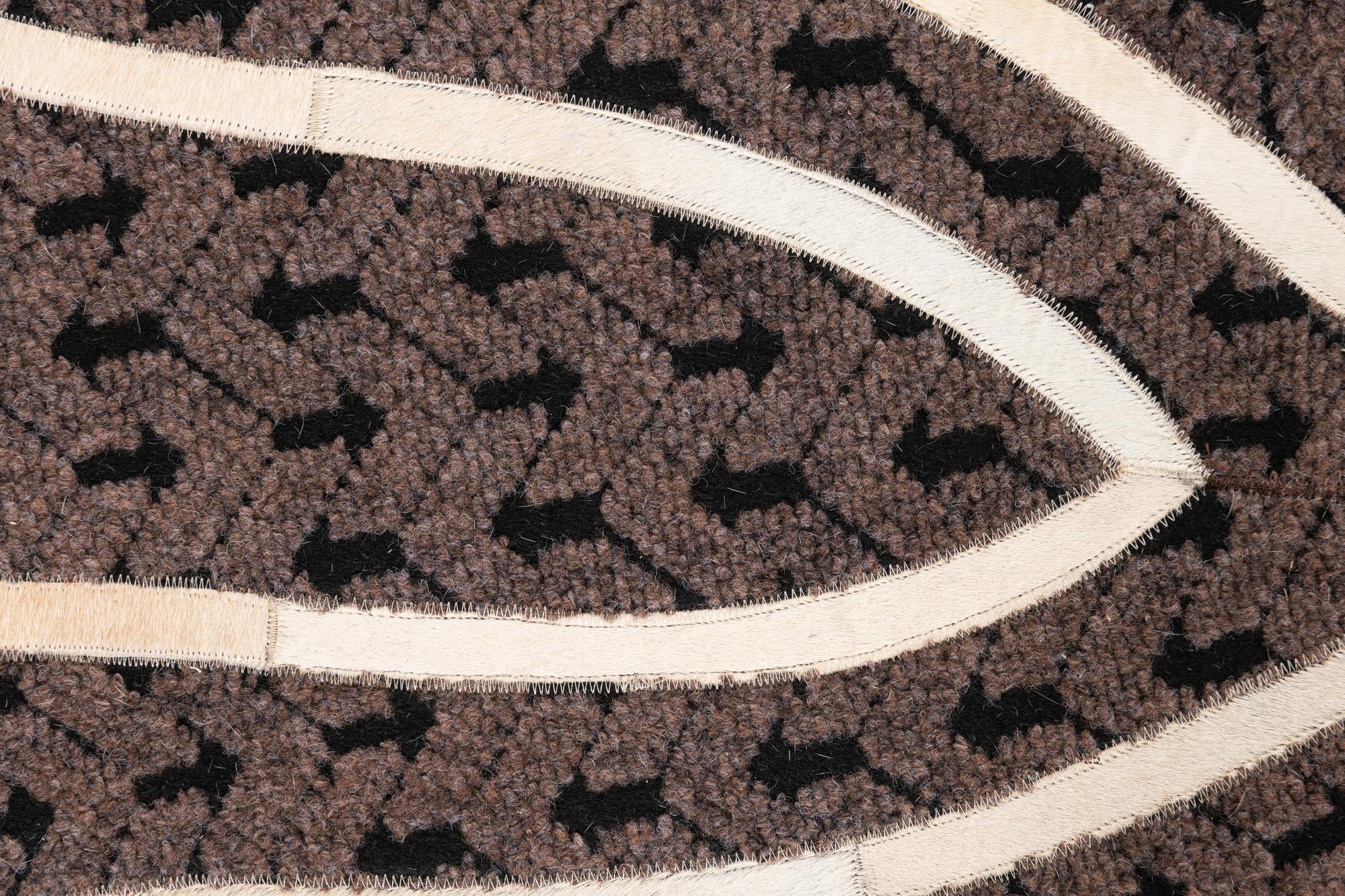 5' 2 x 8' Cowhide Leather Rug