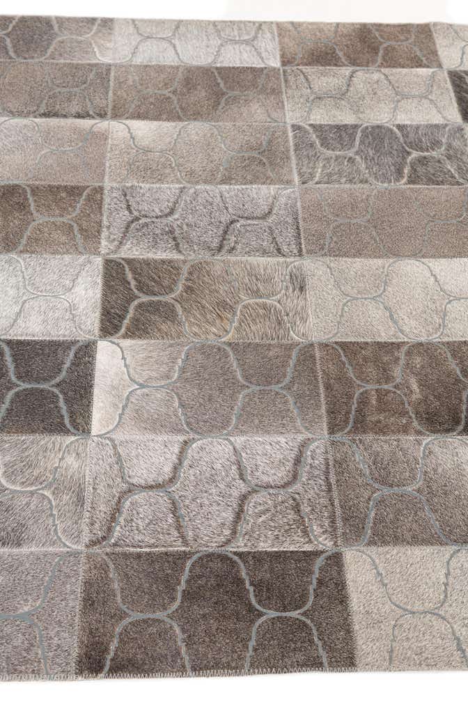 4' 1 x 6' Cowhide Leather Rug