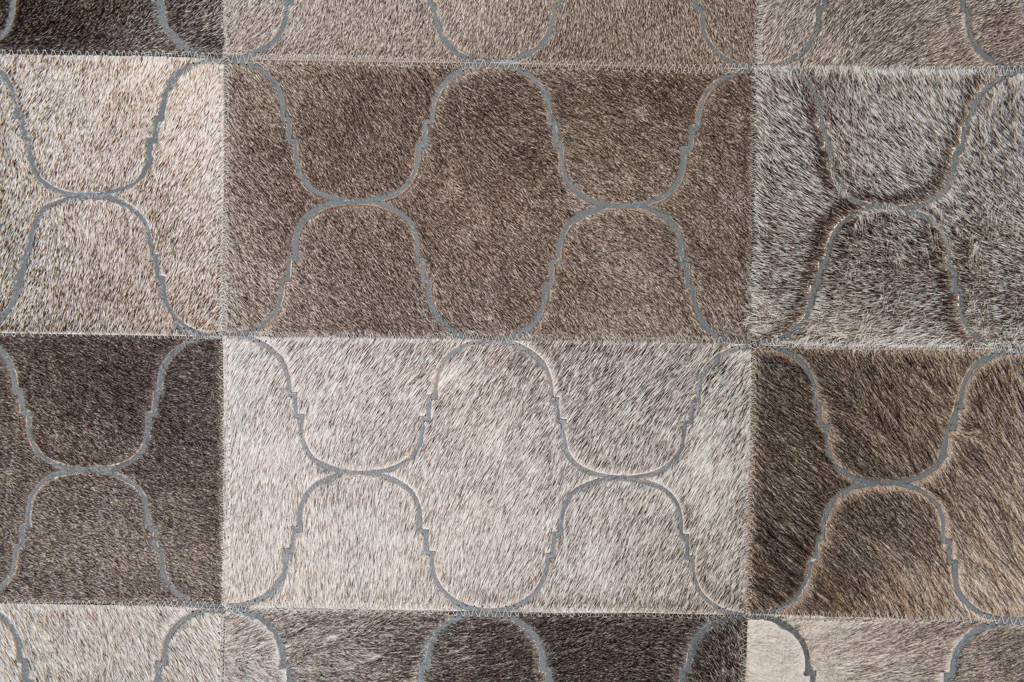 4' 1 x 6' Cowhide Leather Rug