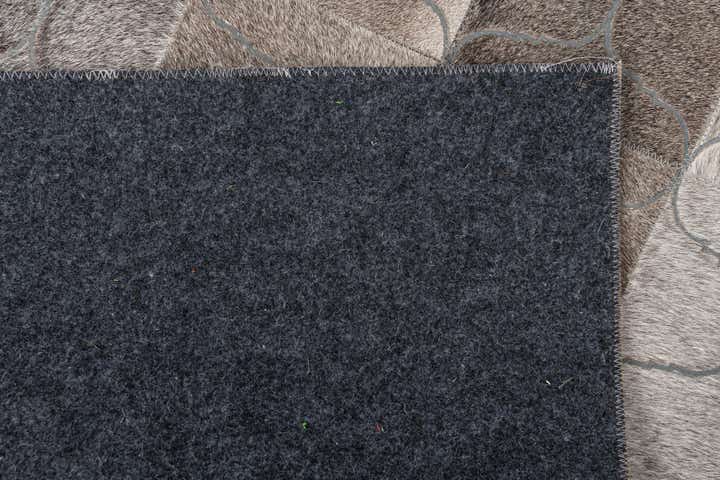 4' 1 x 6' Cowhide Leather Rug