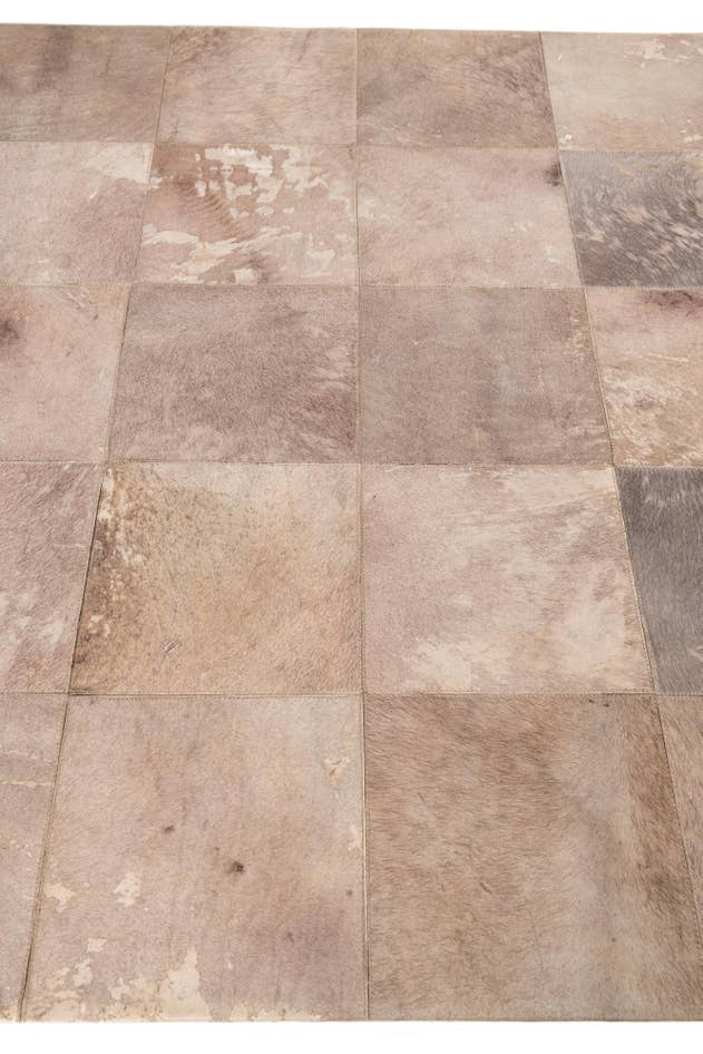 Detail image of 5' x 7' 10 Cowhide Leather Rug