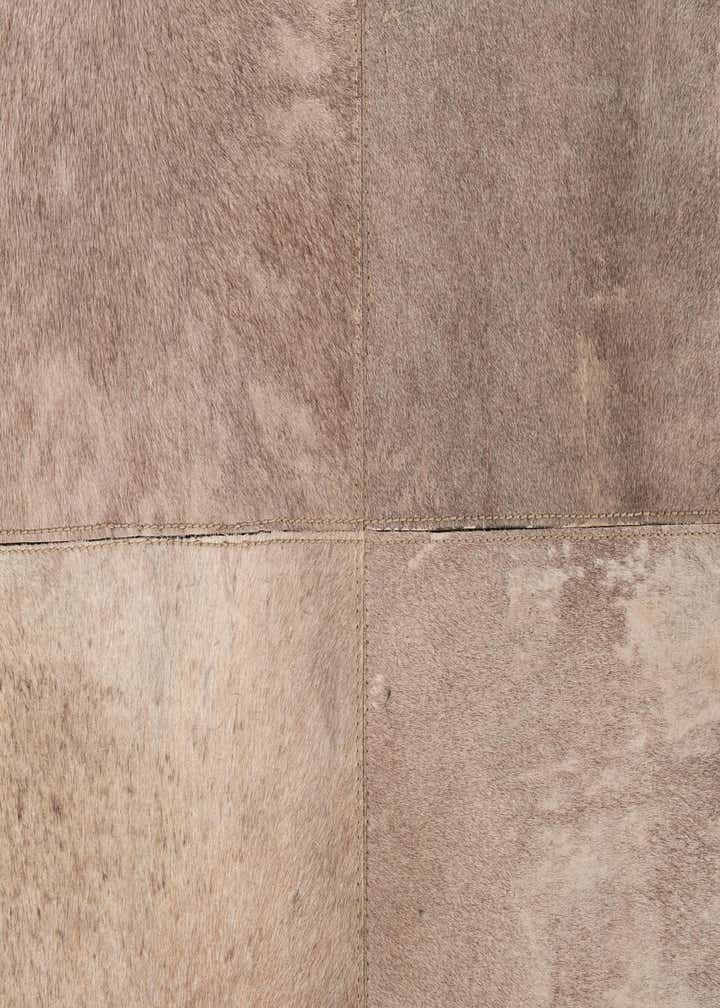 5' x 7' 10 Cowhide Leather Rug