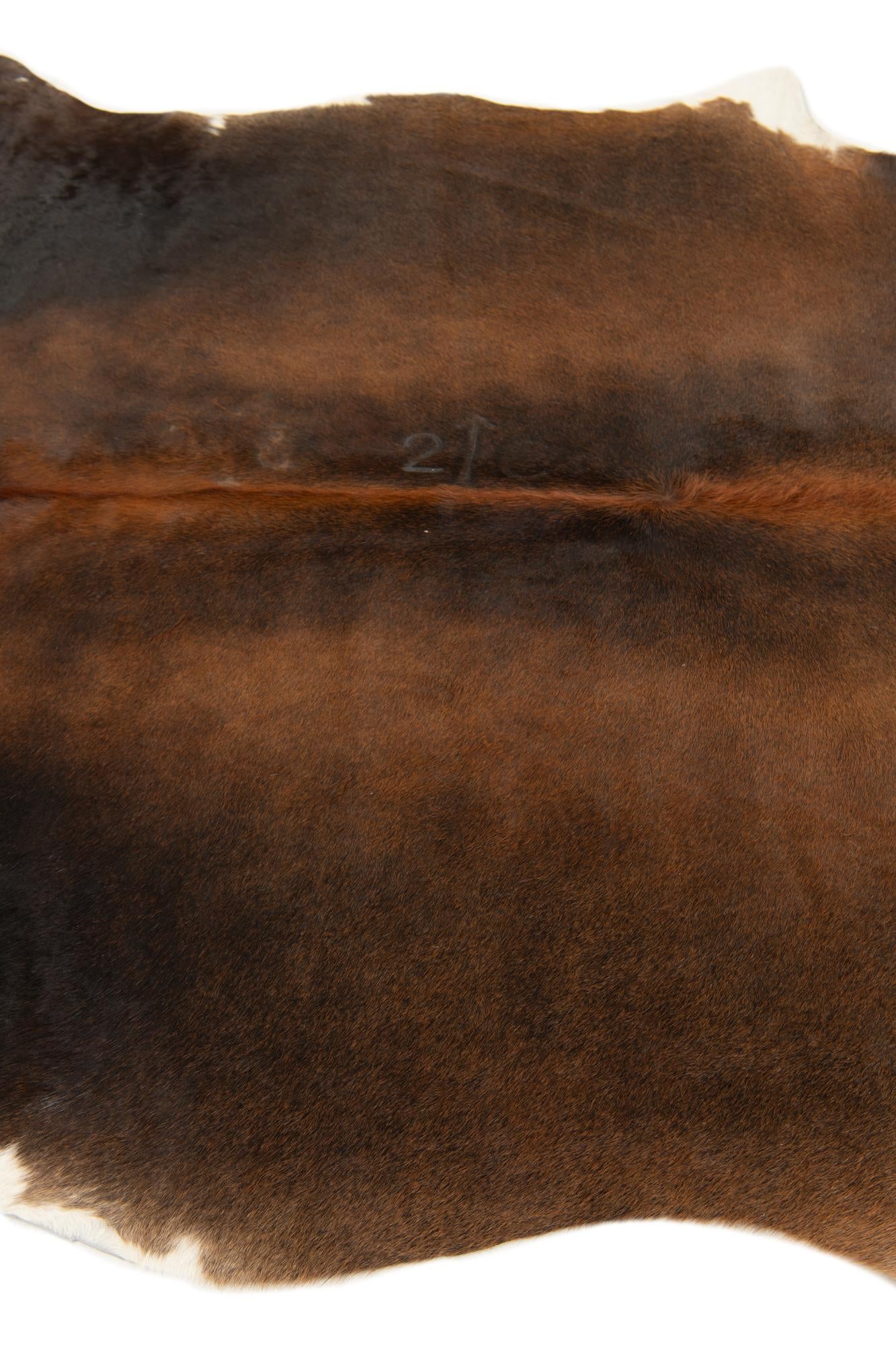 5' 9 x 6' 6 Cowhide Leather Rug