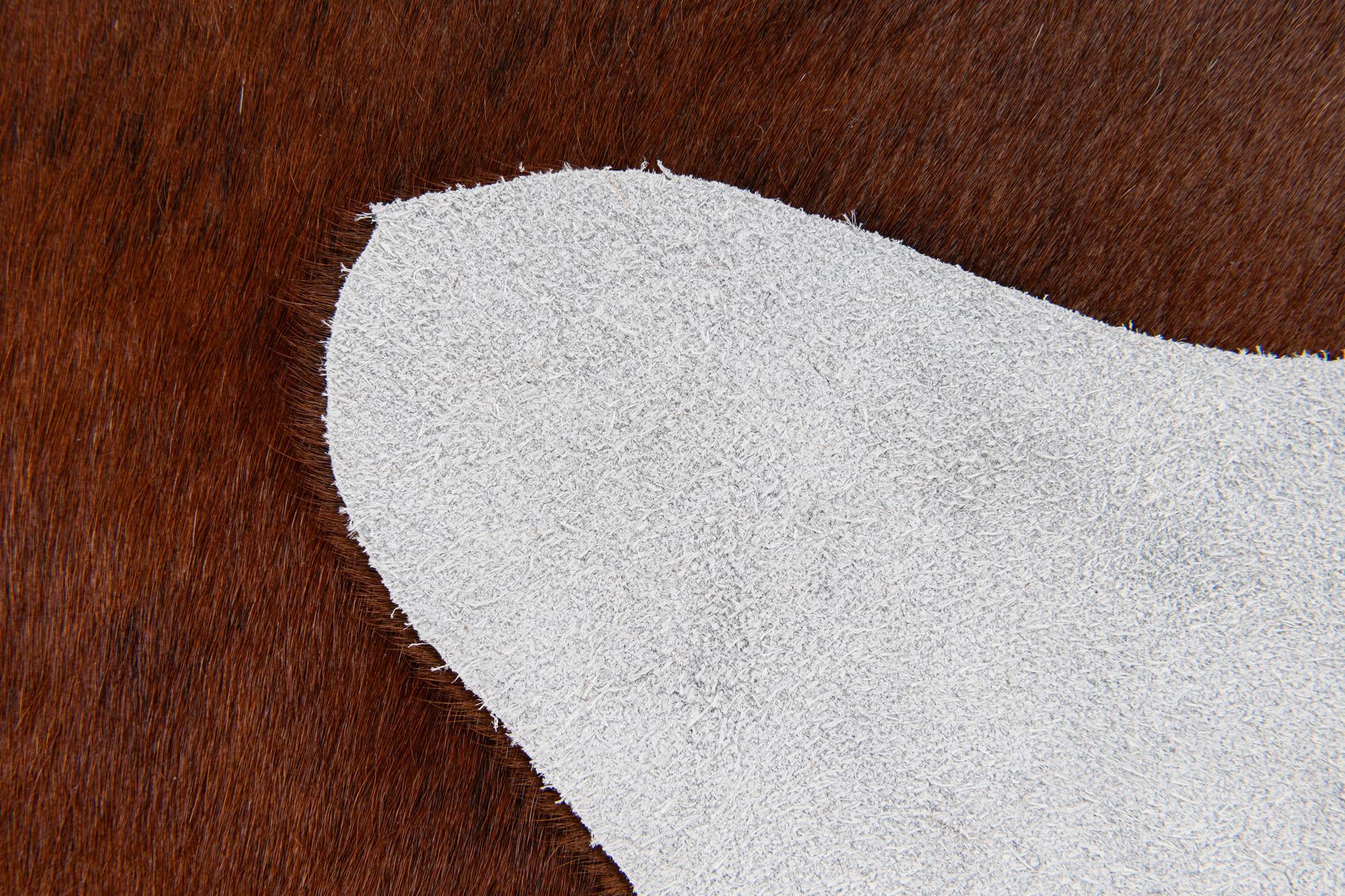 1' 8 x 2' 6 Cowhide Leather Rug