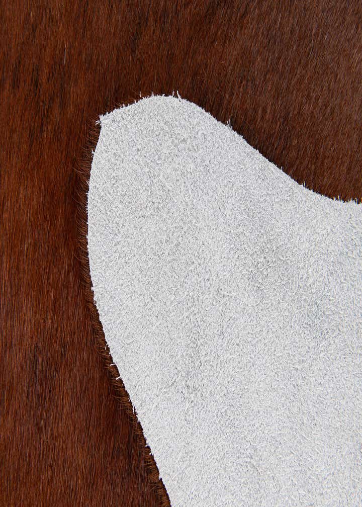 1' 8 x 2' 6 Cowhide Leather Rug