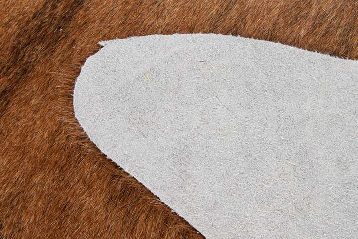 1' 5 x 2' 5 Cowhide Leather Rug