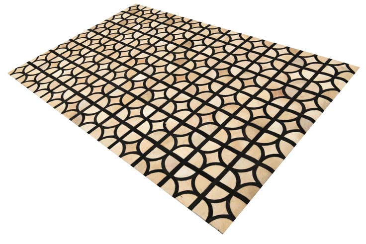 Detail image of 5' x 7' 8 Cowhide Rug