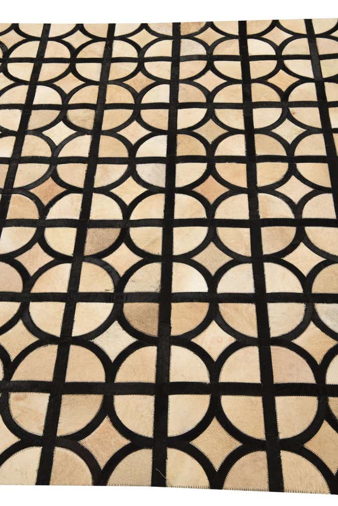 5' x 7' 8 Cowhide Rug