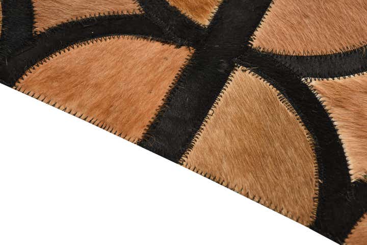 5' x 7' 10 Cowhide Rug