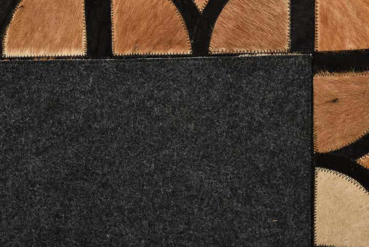 5' x 7' 10 Cowhide Rug
