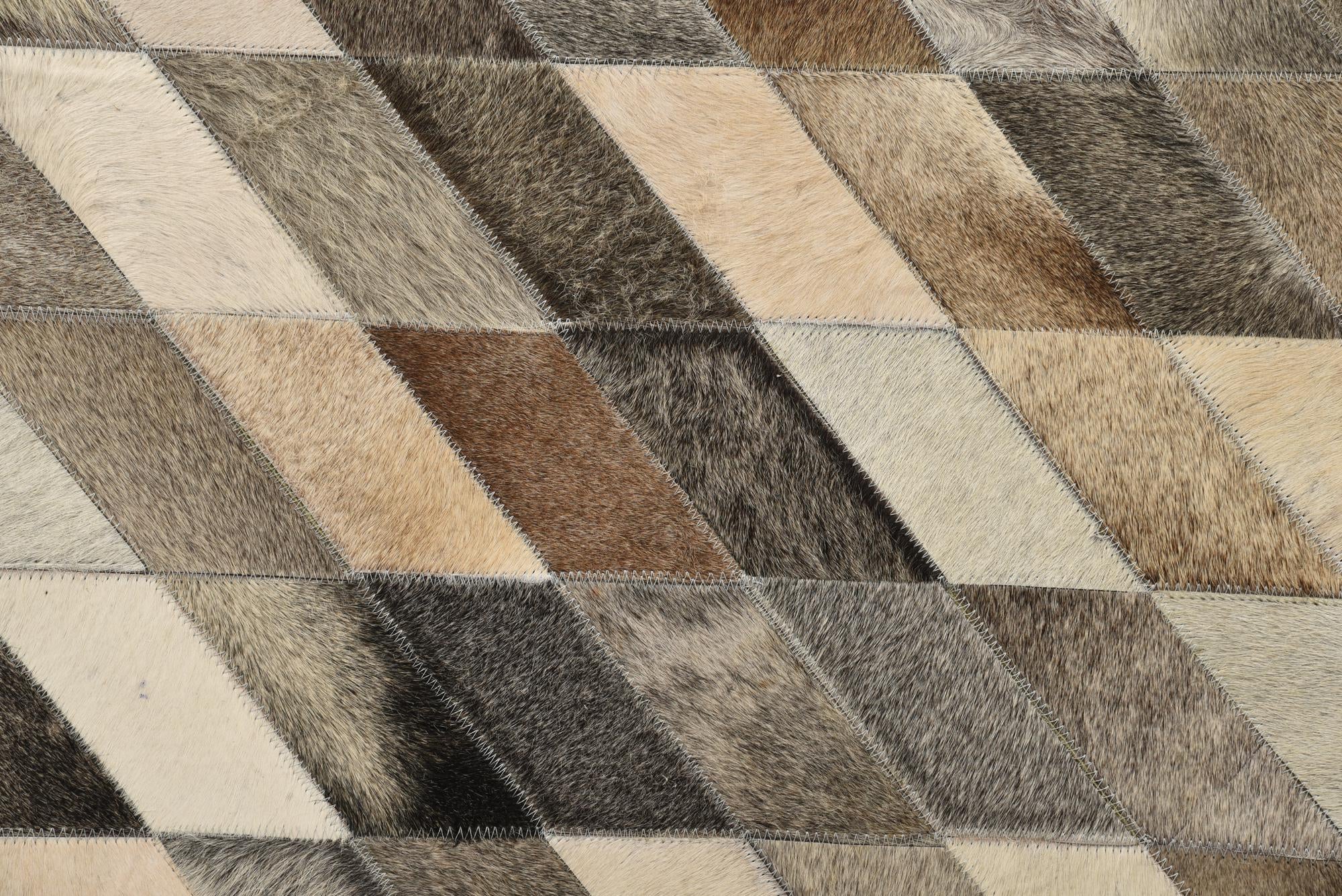 4' 9 x 6' 10 Cowhide Rug