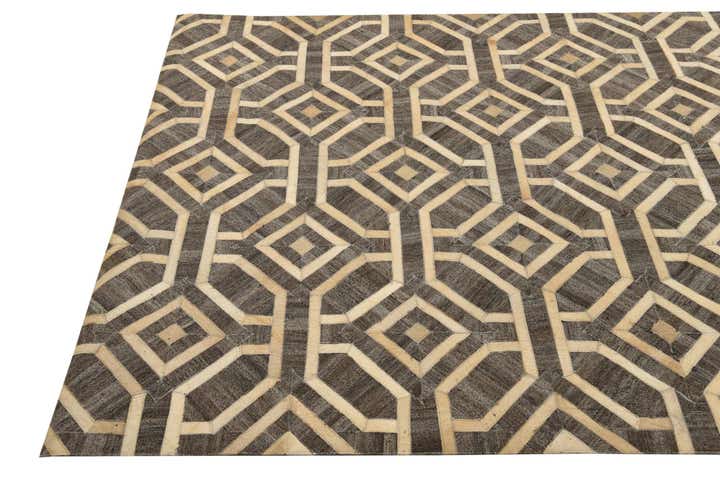 5' x 7' 8 Cowhide Rug