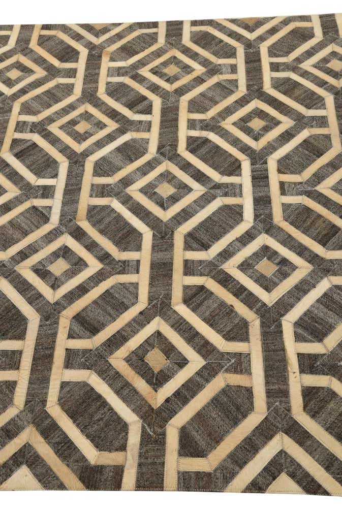 5' x 7' 8 Cowhide Rug