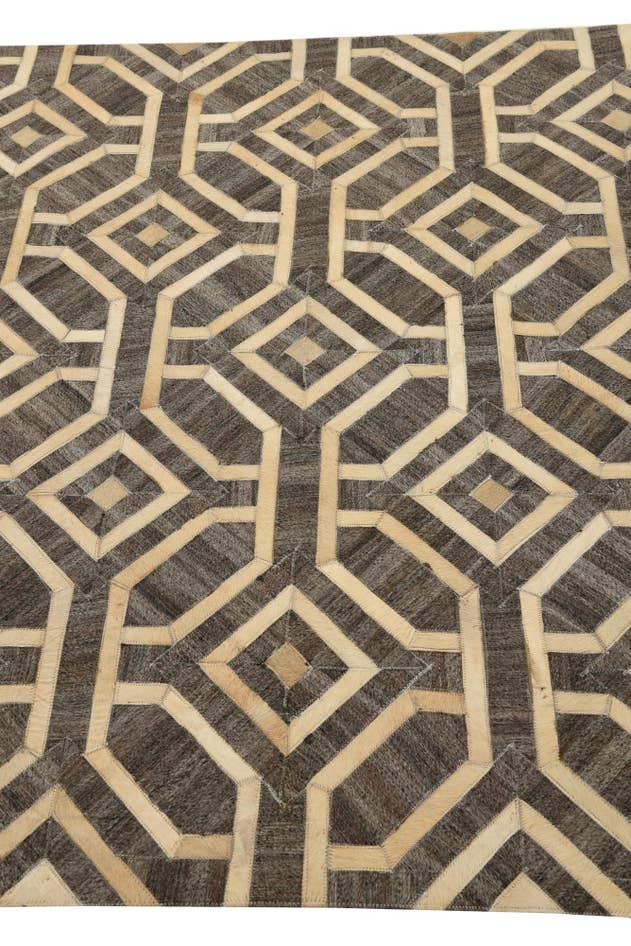 Detail image of 5' x 7' 8 Cowhide Rug