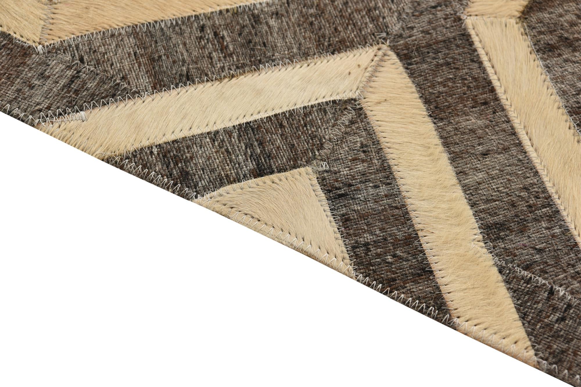 5' x 7' 8 Cowhide Rug