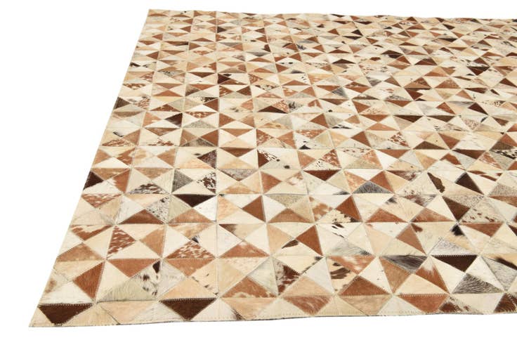 Detail image of 5' 4 x 7' 7 Cowhide Rug