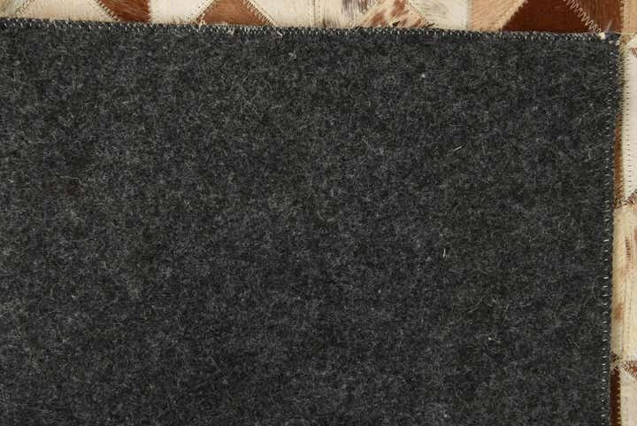 5' 4 x 7' 7 Cowhide Rug