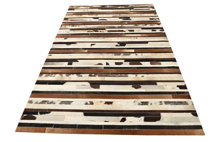 5' 2 x 8' Cowhide Rug