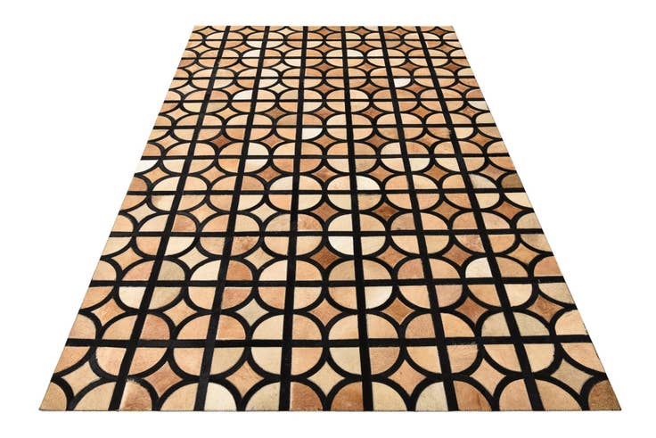 Detail image of 5' x 7' 10 Cowhide Rug