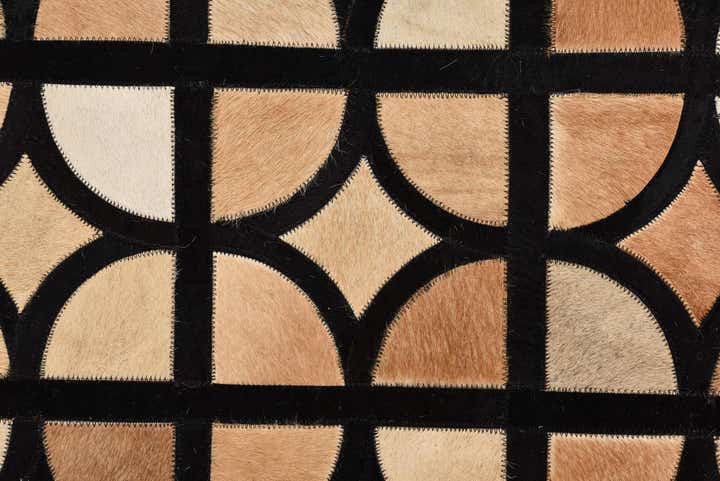 5' x 7' 9 Cowhide Rug