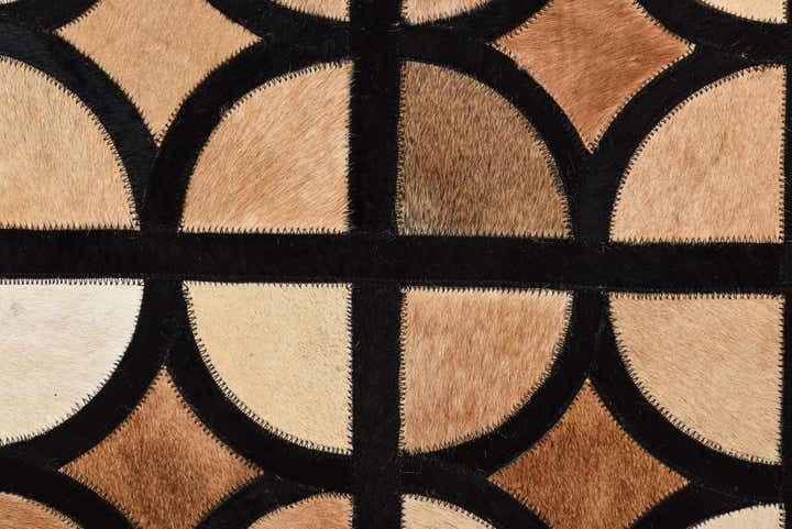 5' x 7' 9 Cowhide Rug