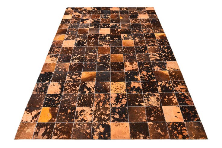 Detail image of 4' 10 x 7' 9 Cowhide Rug
