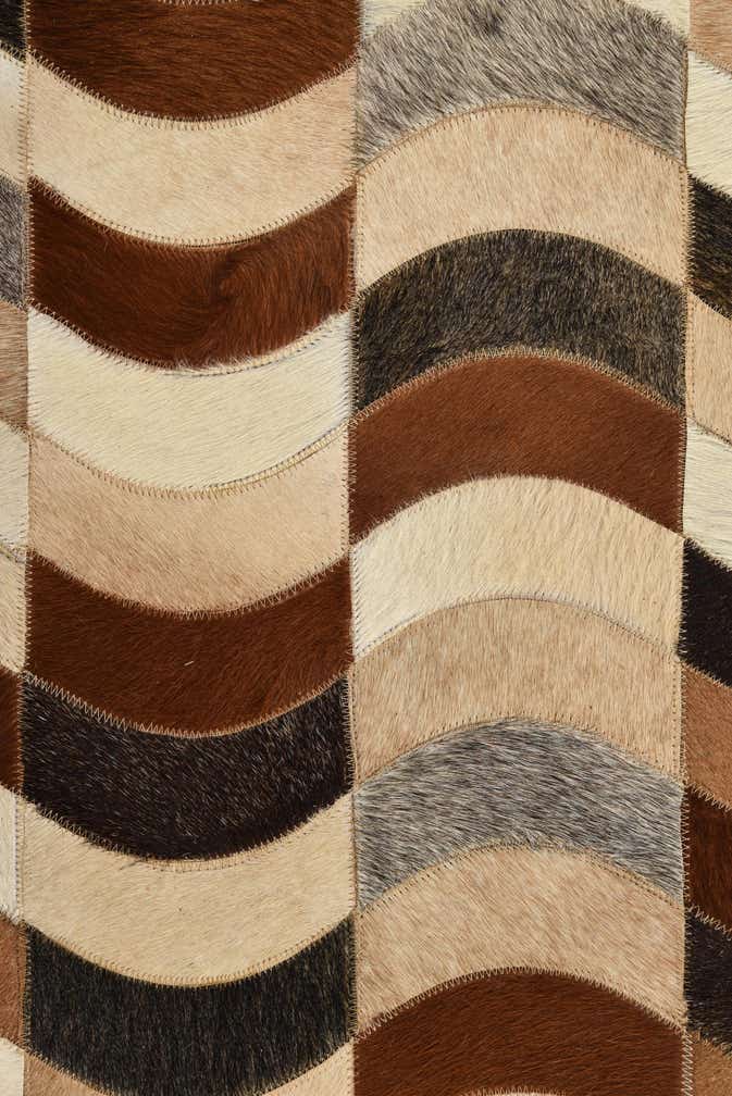 5' x 7' 8 Cowhide Rug