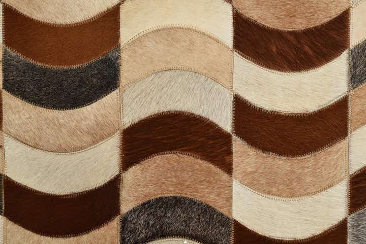 5' x 7' 8 Cowhide Rug