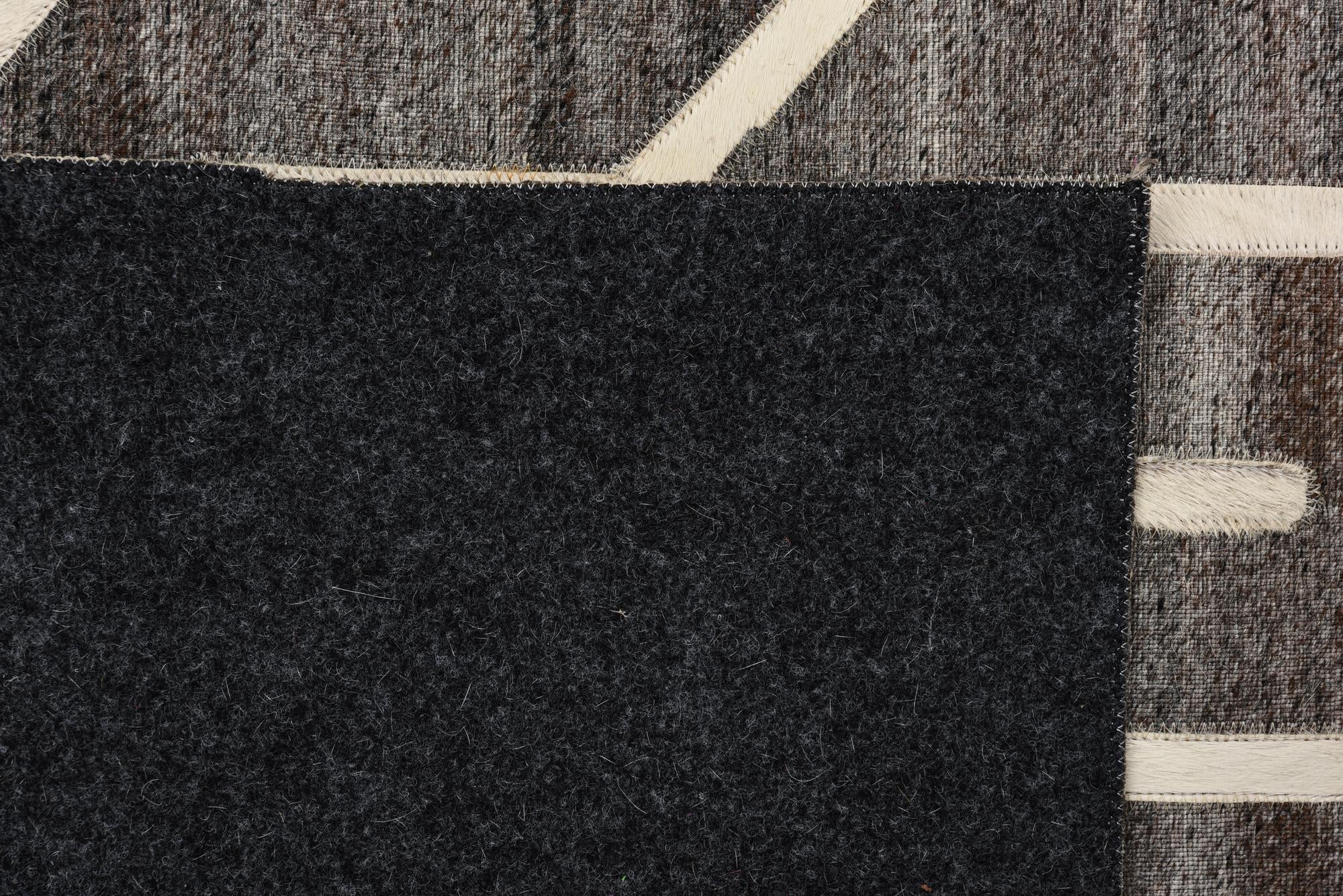5' x 8' 1 Cowhide Rug