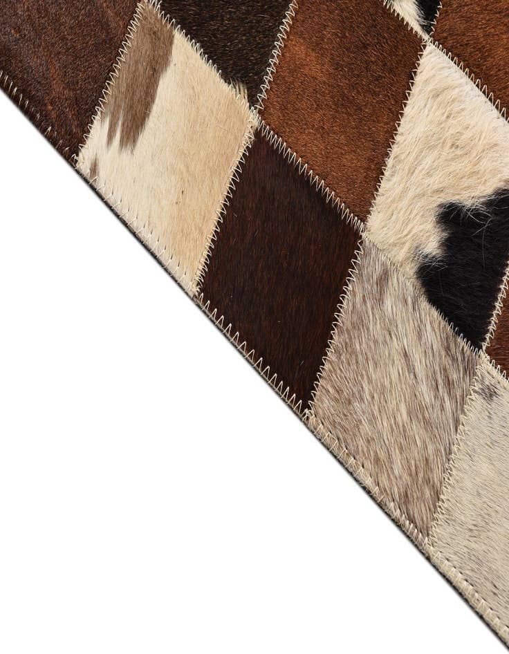 Detail image of 5' x 7' 10 Cowhide Rug