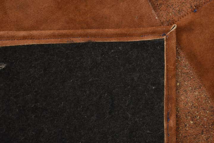 2' 1 x 3' 1 Cowhide Rug