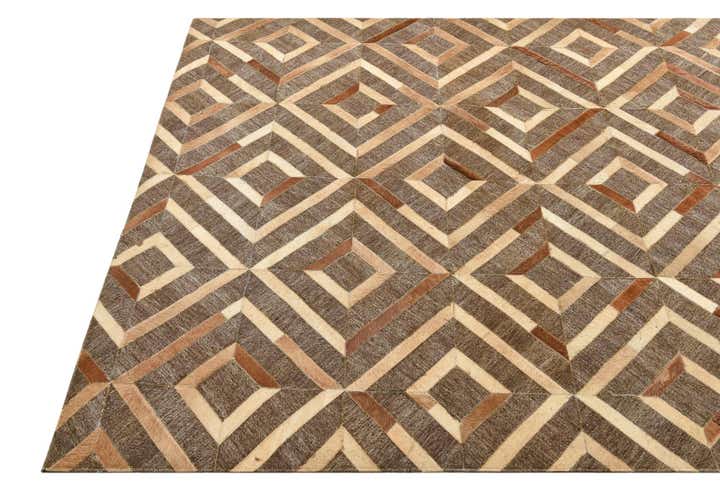 4' 10 x 7' 9 Cowhide Rug