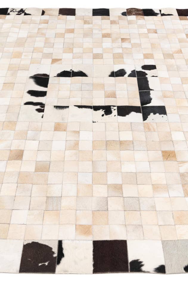 Detail image of 8' x 9' 10 Cowhide Stocks Rug