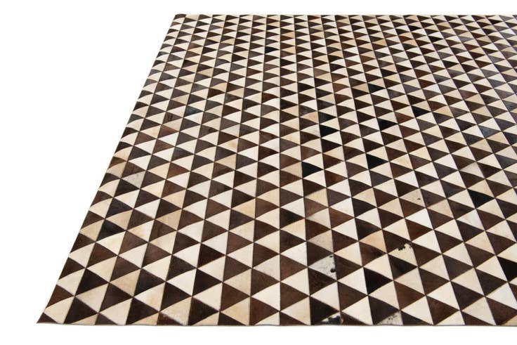 Detail image of 8' x 10' 1 Cowhide Stocks Rug