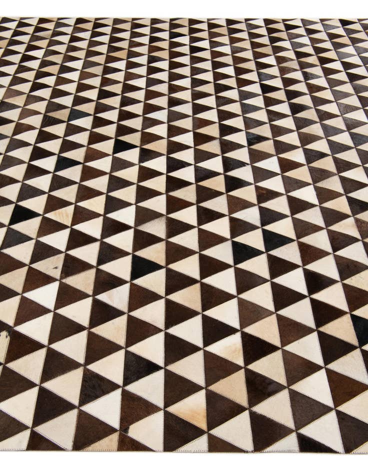 Detail image of 8' x 10' 1 Cowhide Stocks Rug