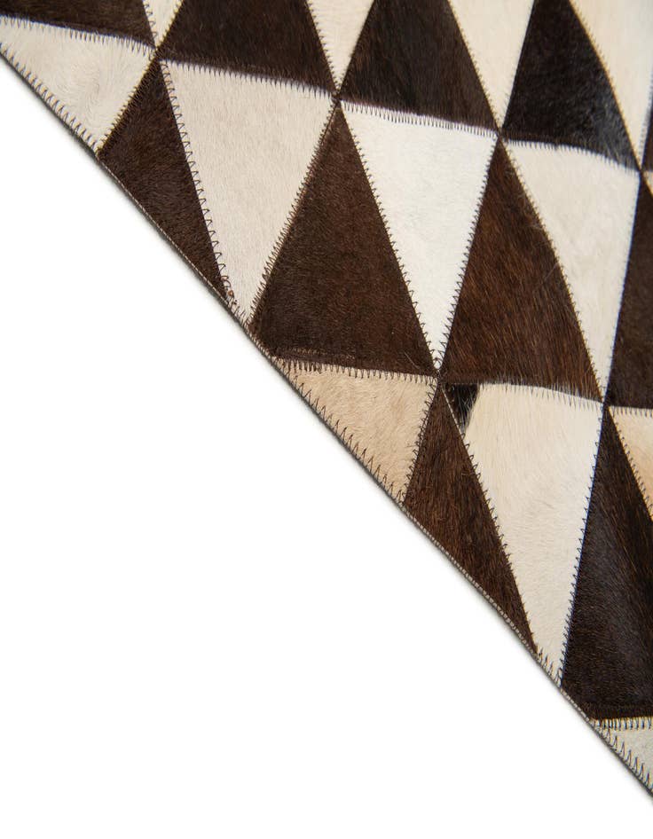 Detail image of 8' x 10' 1 Cowhide Stocks Rug