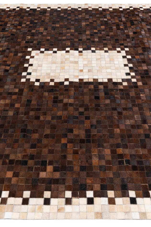 Detail image of 8' x 9' 9 Cowhide Stocks Rug