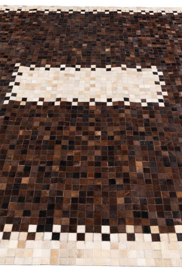 Detail image of 8' x 10' Cowhide Stocks Rug