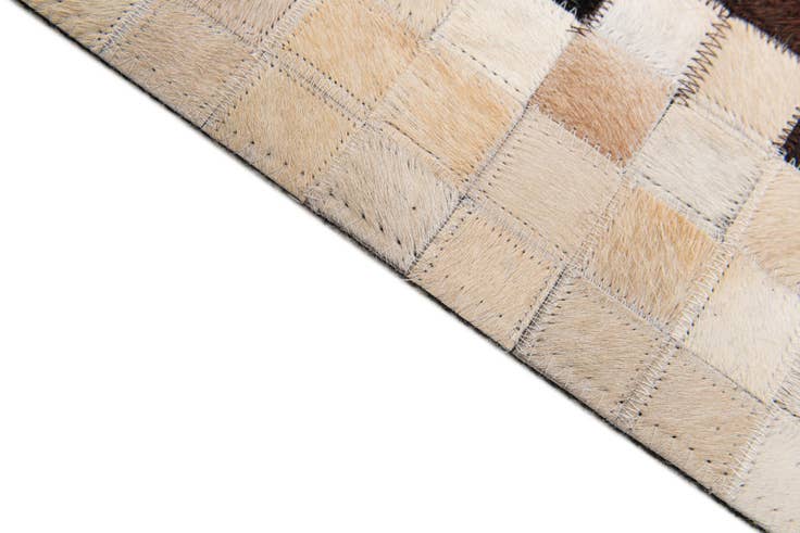 Detail image of 8' x 10' Cowhide Stocks Rug