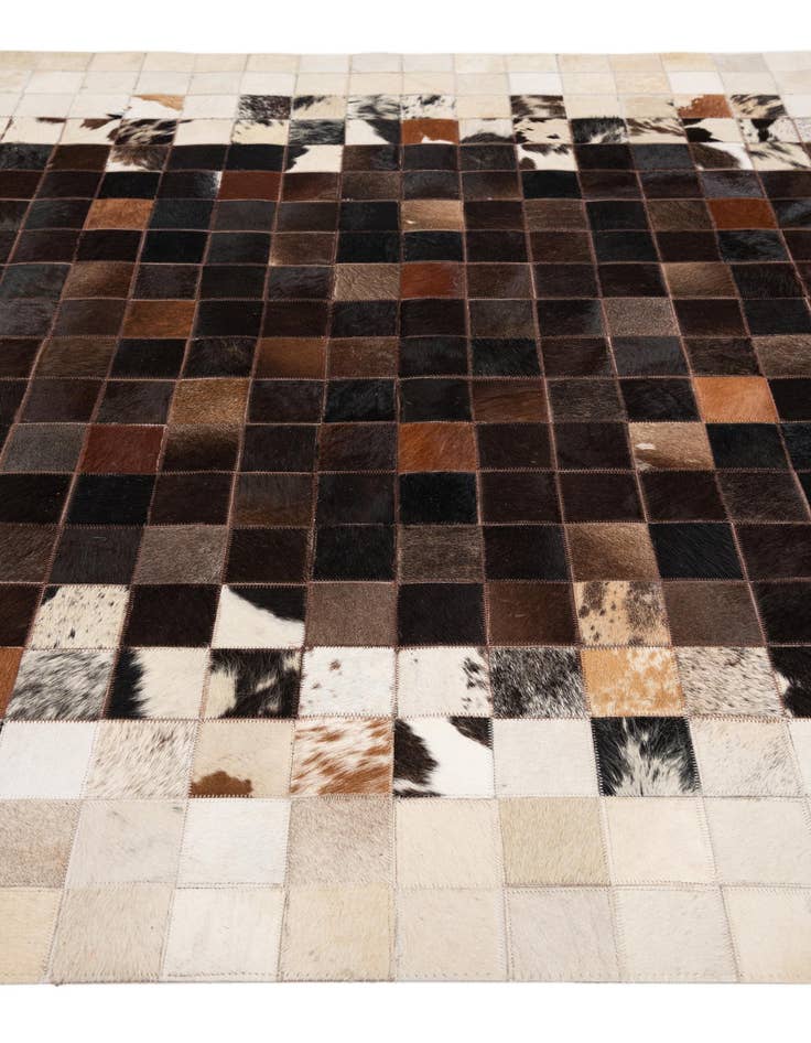 Detail image of 5' x 7' 11 Cowhide Stocks Rug